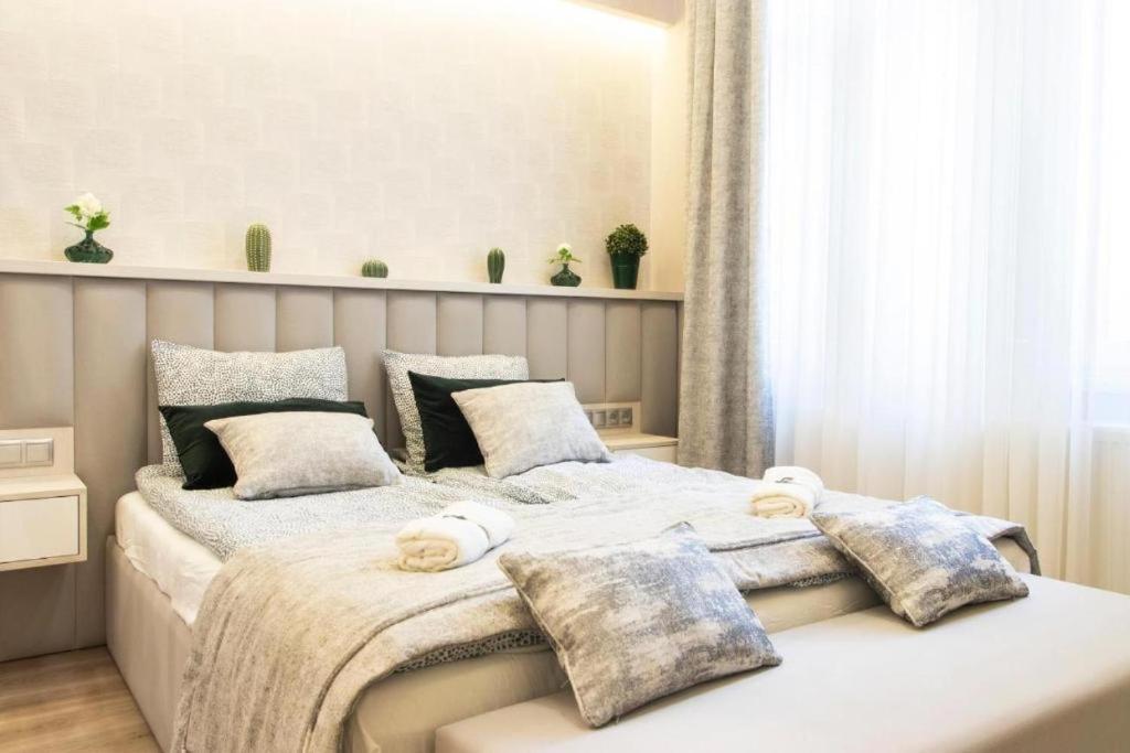 Revay 20 Suites By Corall بودابست المظهر الخارجي الصورة